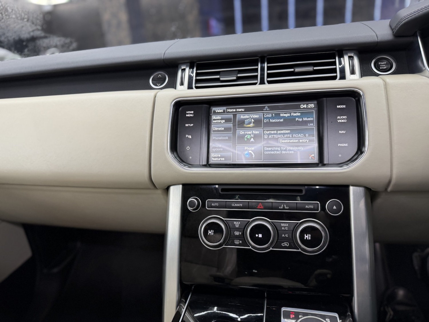 Used Land Rover Range Rover 2015 for sale - 77536032: Photo 53