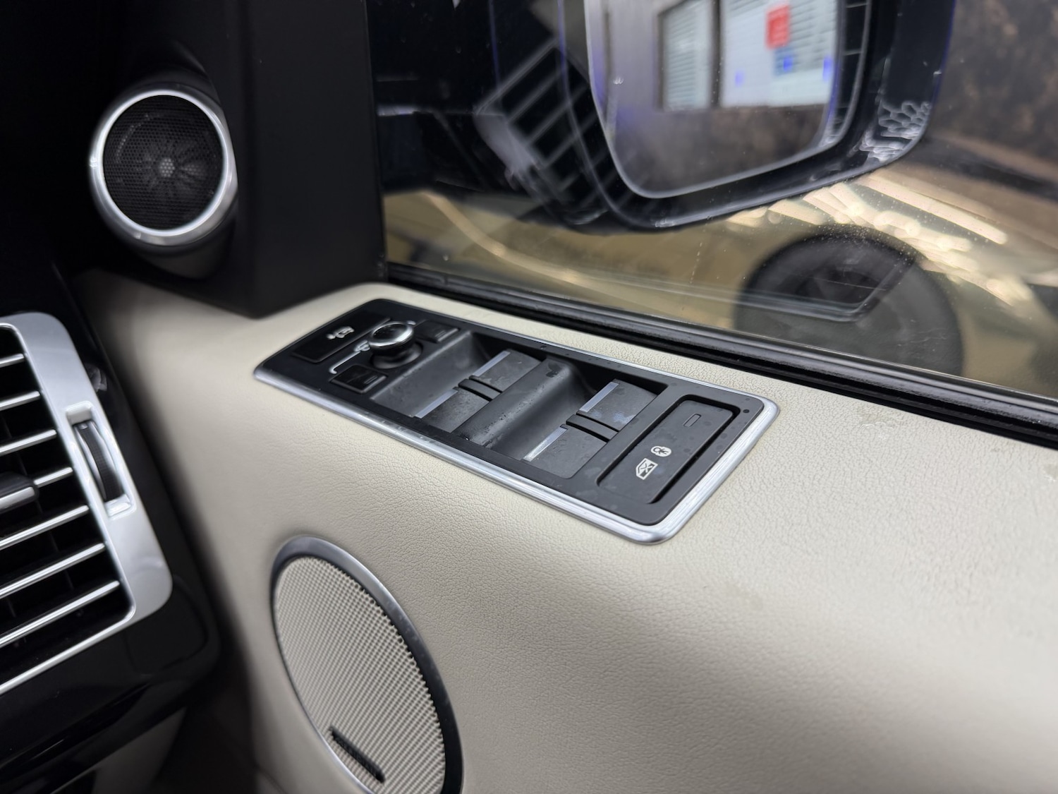 Used Land Rover Range Rover 2015 for sale - 77536032: Photo 63