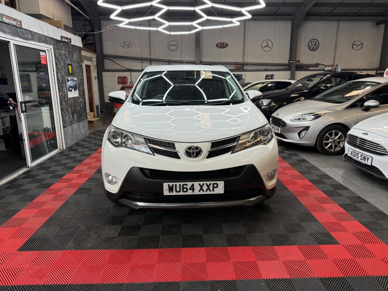 Used Toyota RAV4 2014 for sale - 77264390: Photo 10