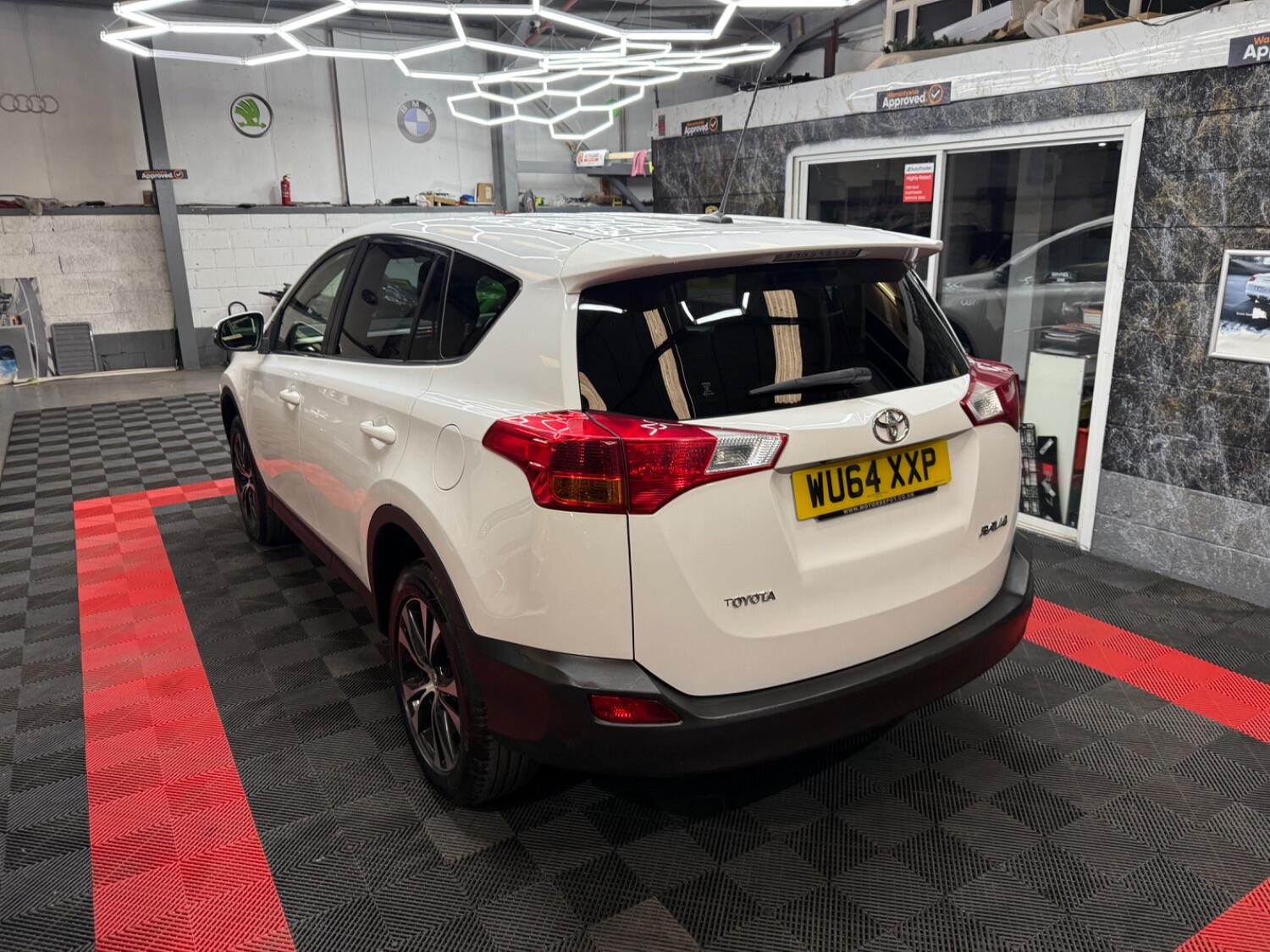 Used Toyota RAV4 2014 for sale - 77264390: Photo 15