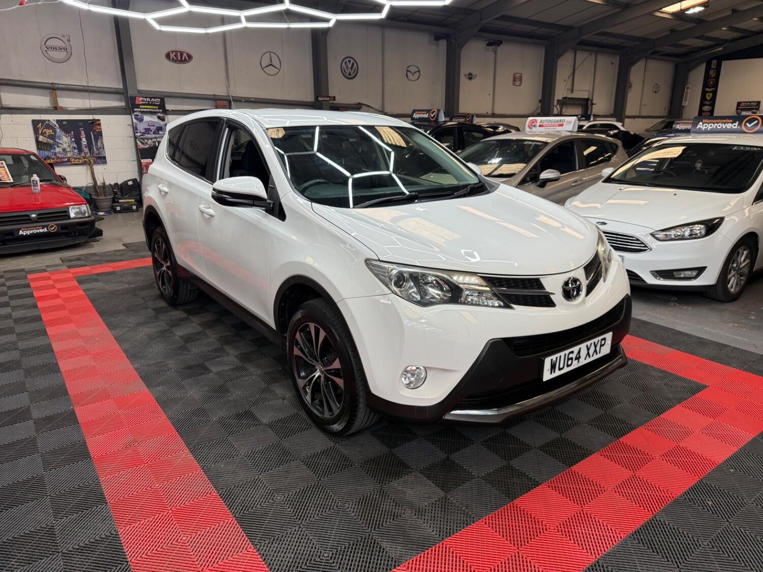 Used Toyota RAV4 2014 for sale - 77264390: Photo 2