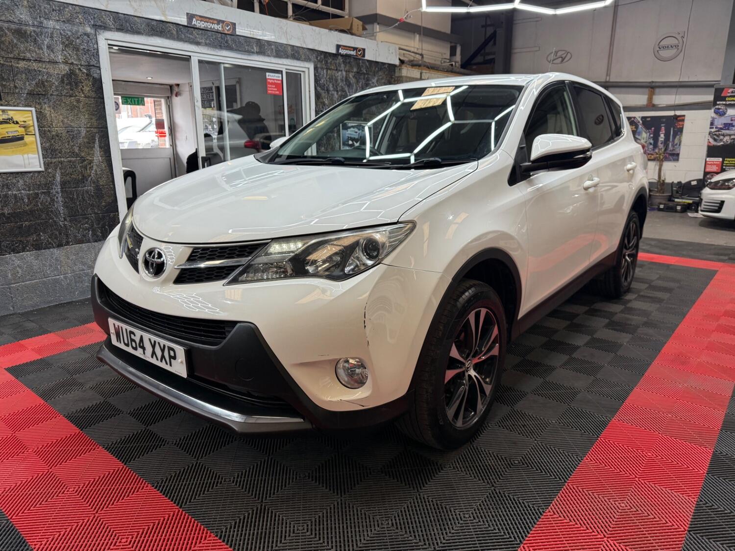 Used Toyota RAV4 2014 for sale - 77264390: Photo 3