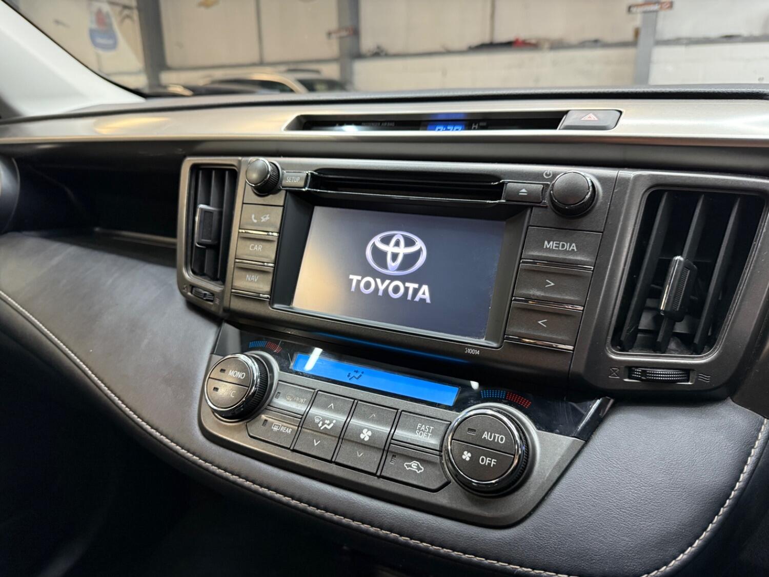 Used Toyota RAV4 2014 for sale - 77264390: Photo 30