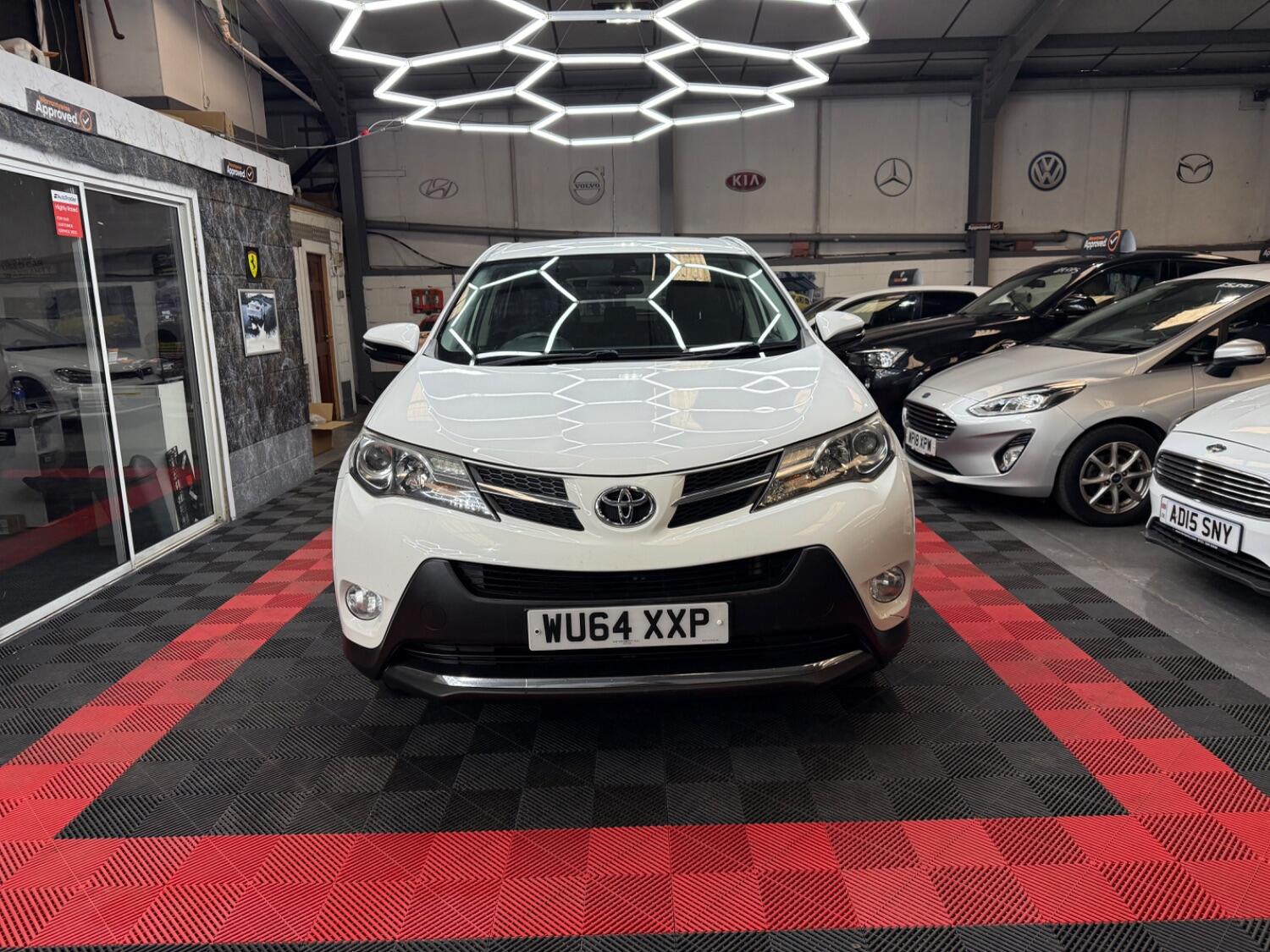 Used Toyota RAV4 2014 for sale - 77264390: Photo 8