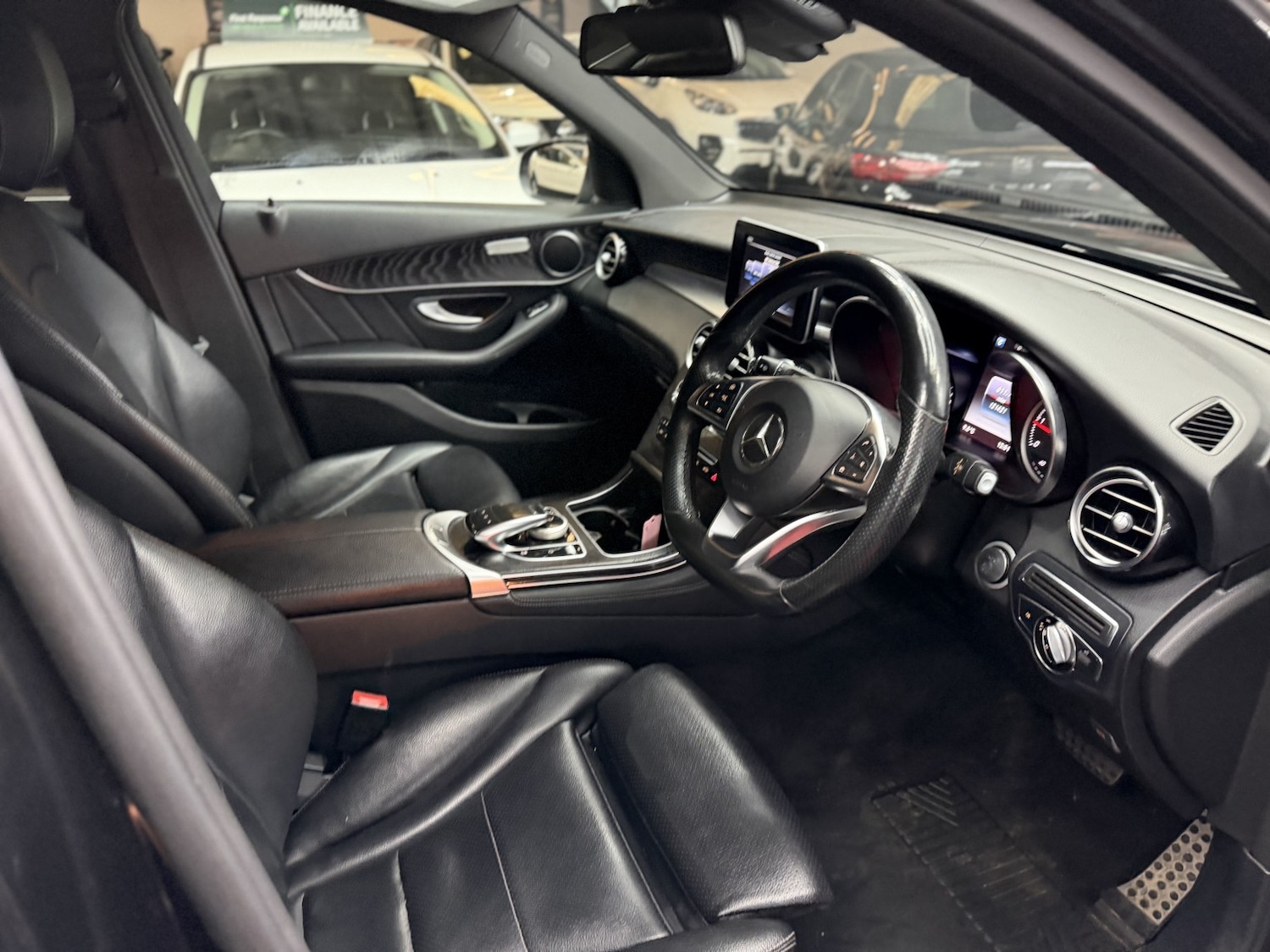 Used Mercedes-Benz GLC 2016 for sale - 77759029: Photo 2