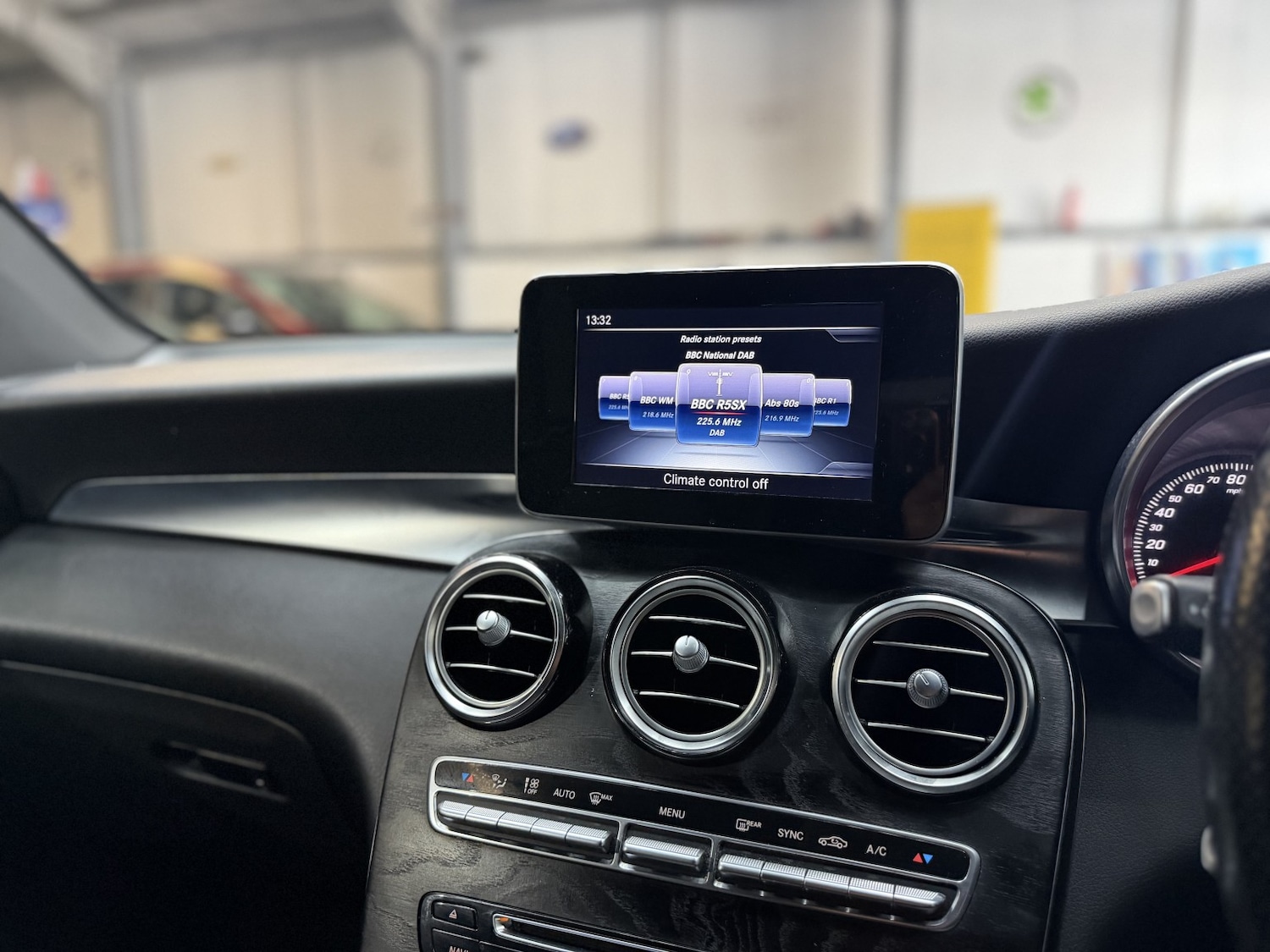 Used Mercedes-Benz GLC 2016 for sale - 77759029: Photo 24