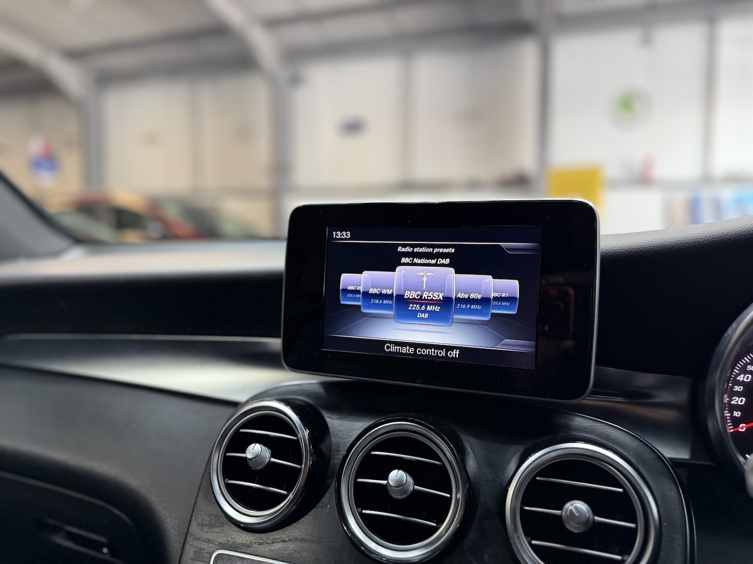 Used Mercedes-Benz GLC 2016 for sale - 77759029: Photo 32