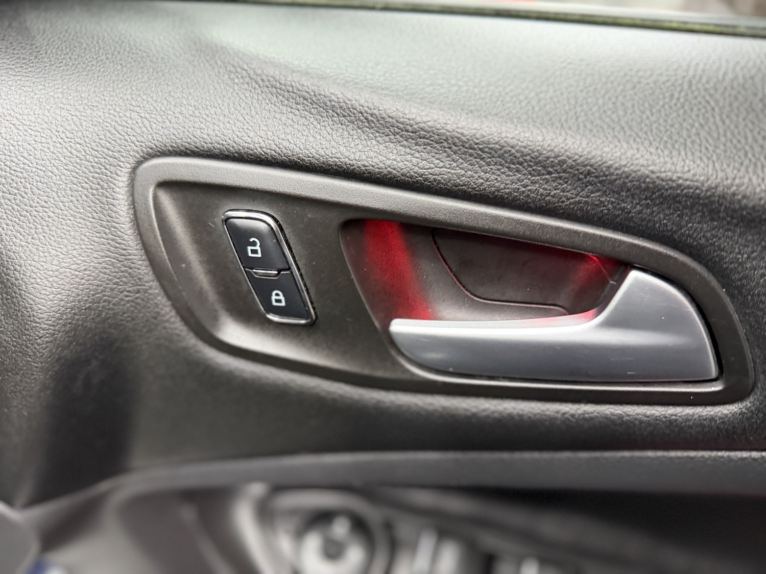 Used Ford Kuga 2016 for sale - 77977141: Photo 30