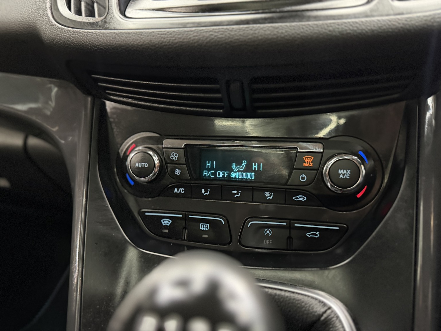 Used Ford Kuga 2016 for sale - 77977141: Photo 35