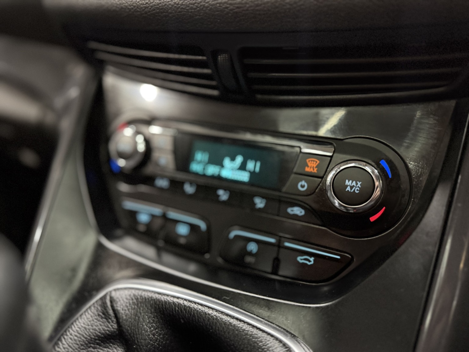 Used Ford Kuga 2016 for sale - 77977141: Photo 46