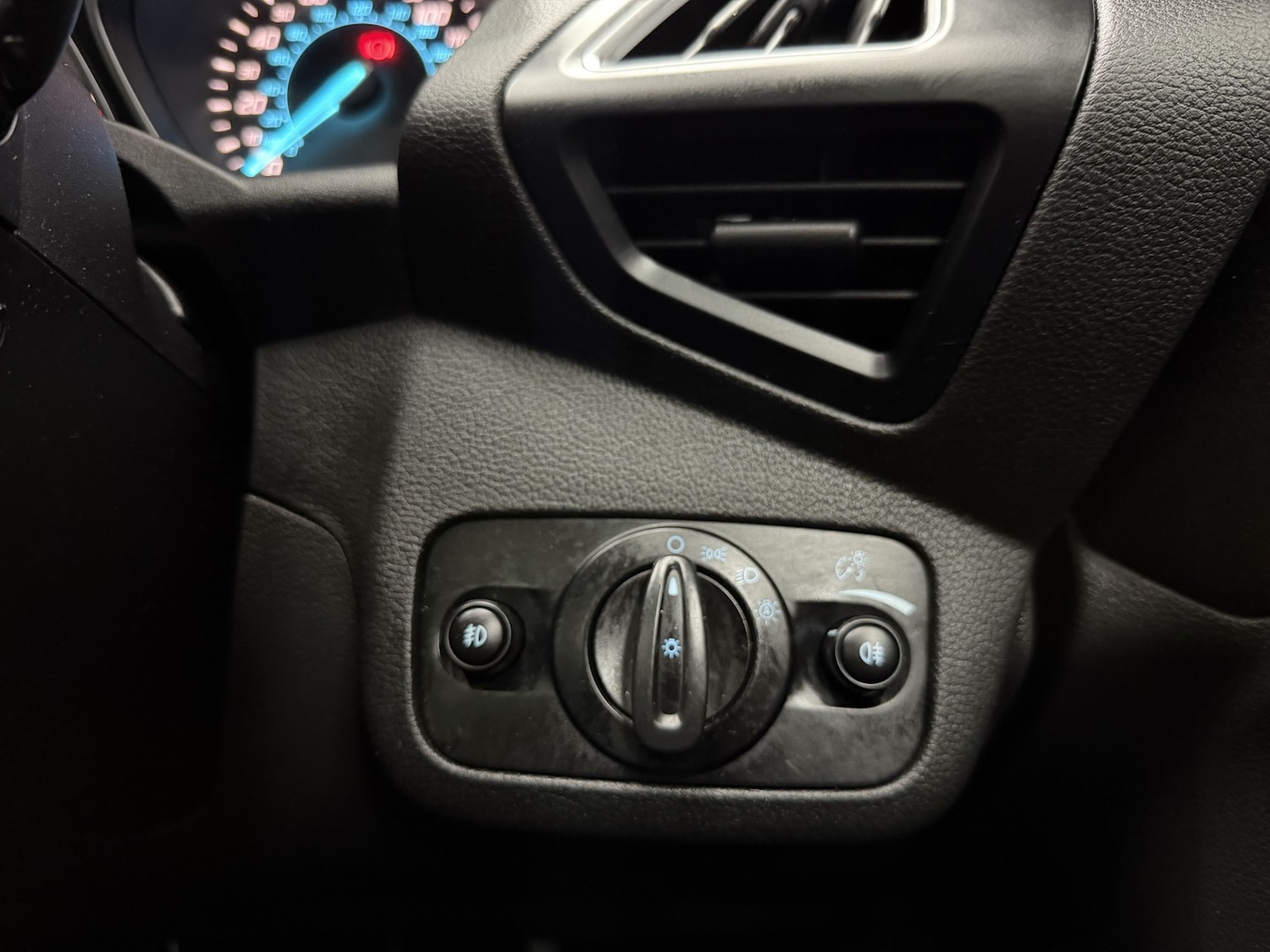 Used Ford Kuga 2016 for sale - 77977141: Photo 48