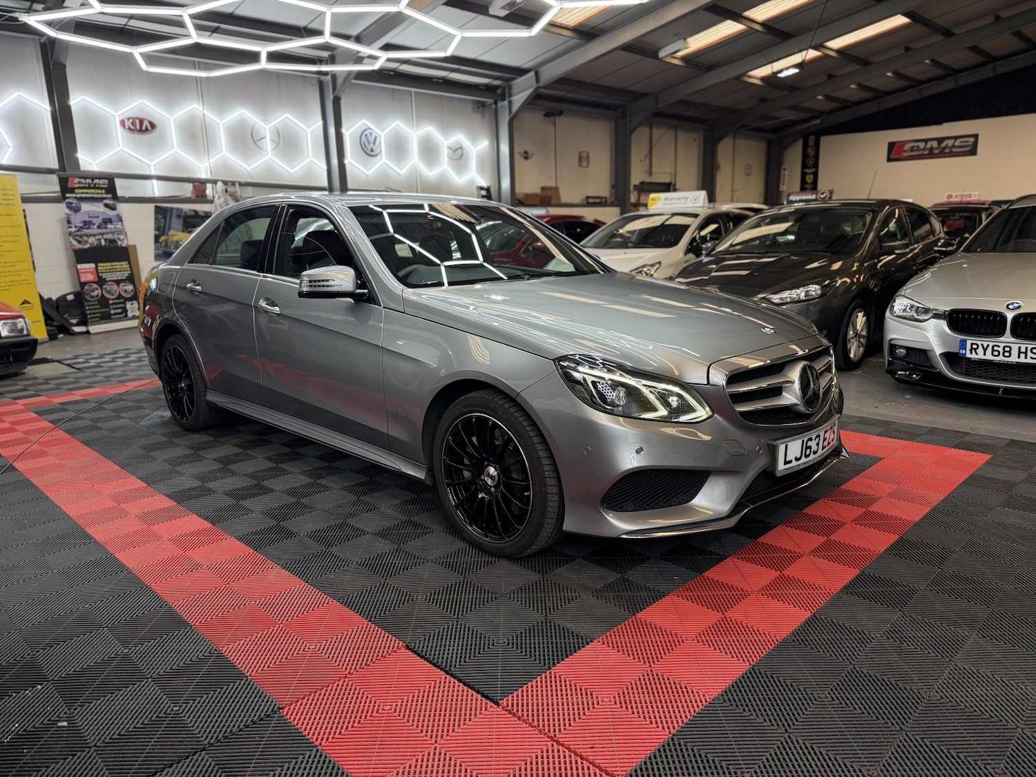 Used Mercedes-Benz E Class 2013 for sale - 78218000: Photo 11