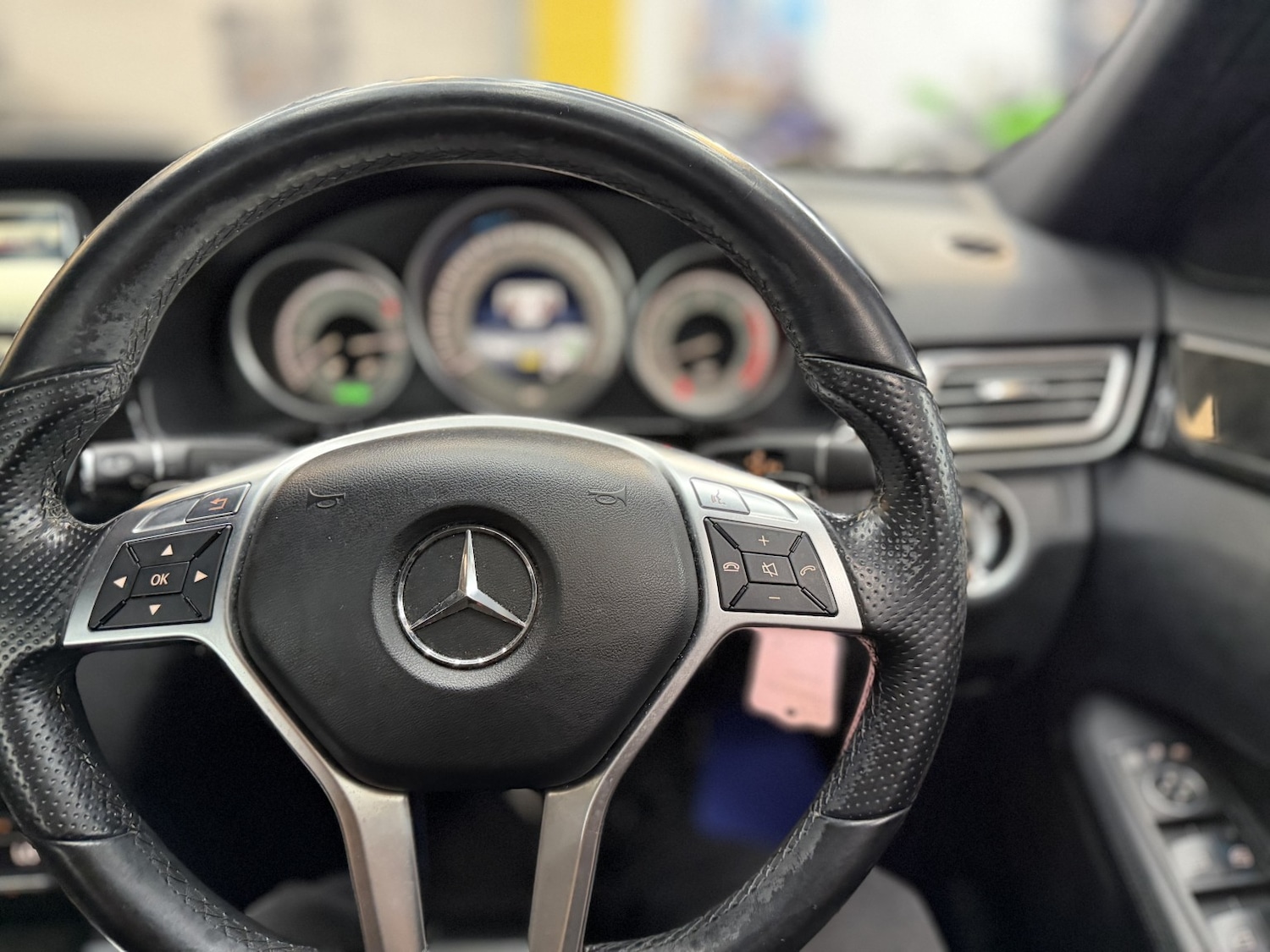 Used Mercedes-Benz E Class 2013 for sale - 78218000: Photo 34