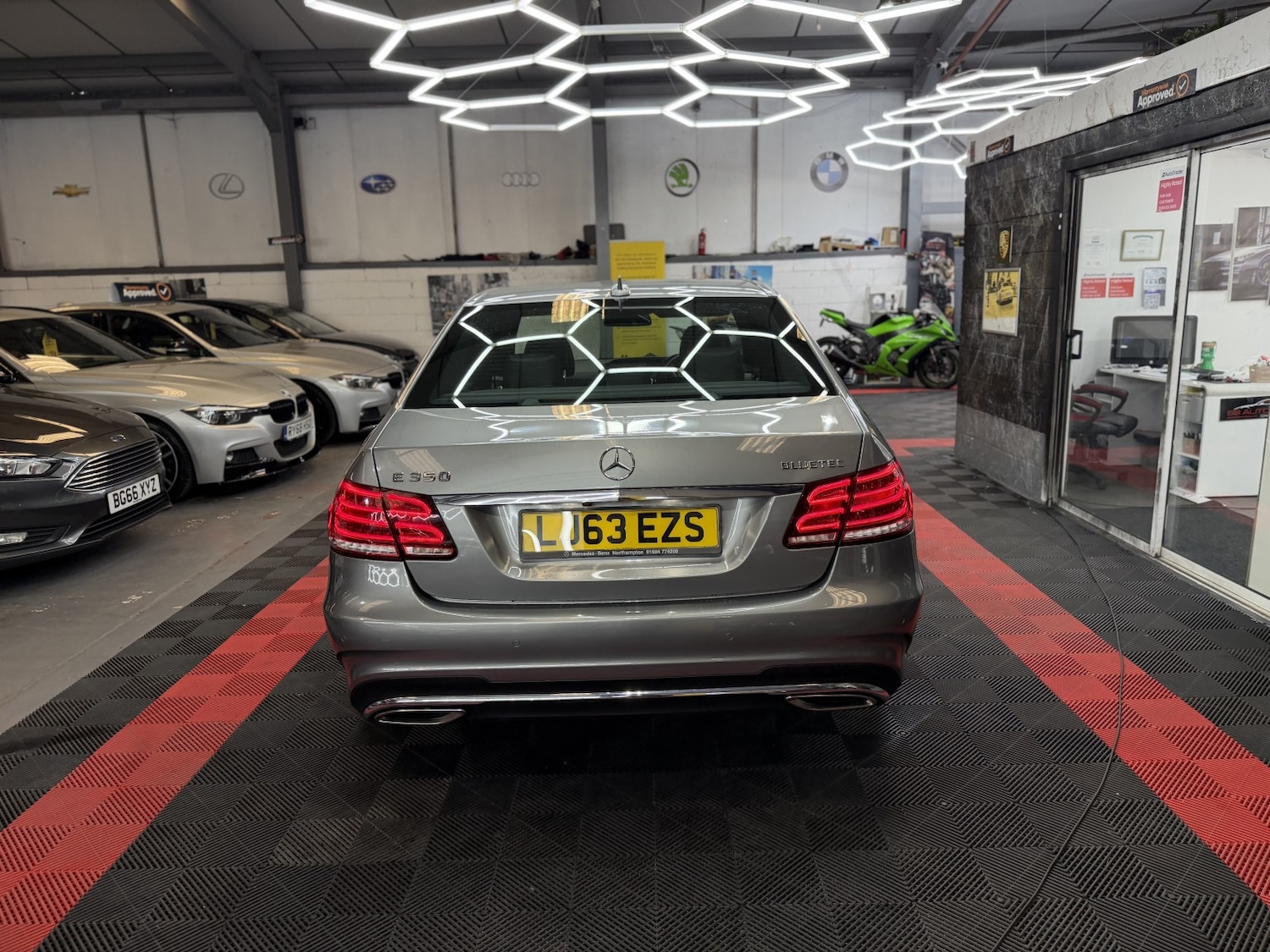 Used Mercedes-Benz E Class 2013 for sale - 78218000: Photo 4