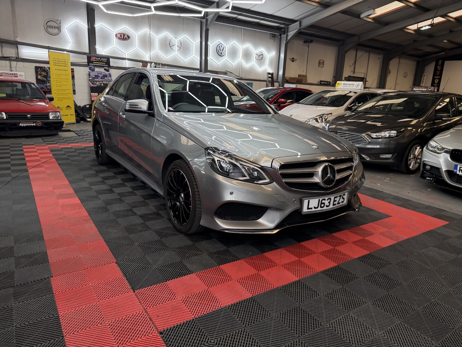 Used Mercedes-Benz E Class 2013 for sale - 78218000: Photo 48