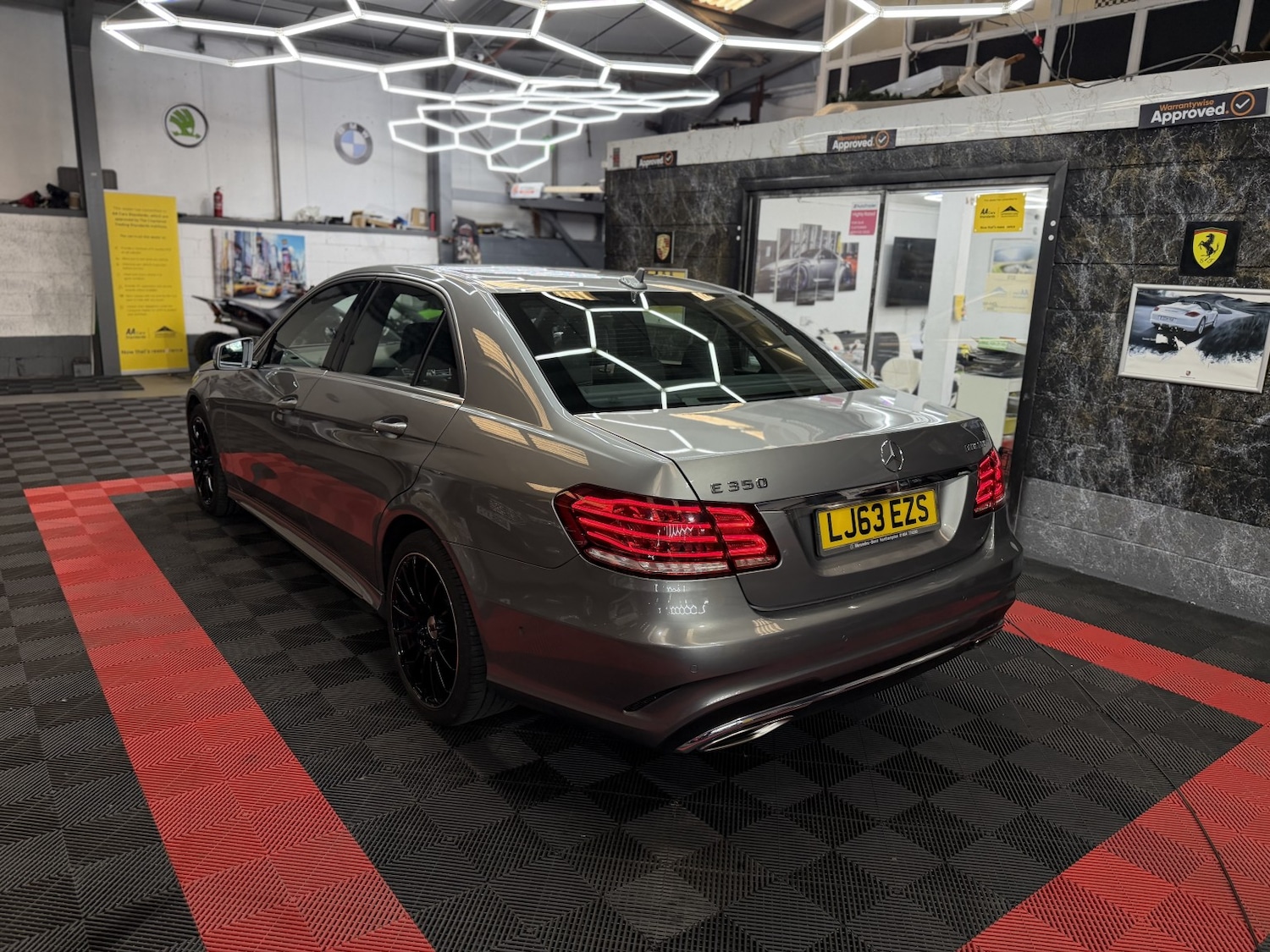 Used Mercedes-Benz E Class 2013 for sale - 78218000: Photo 5