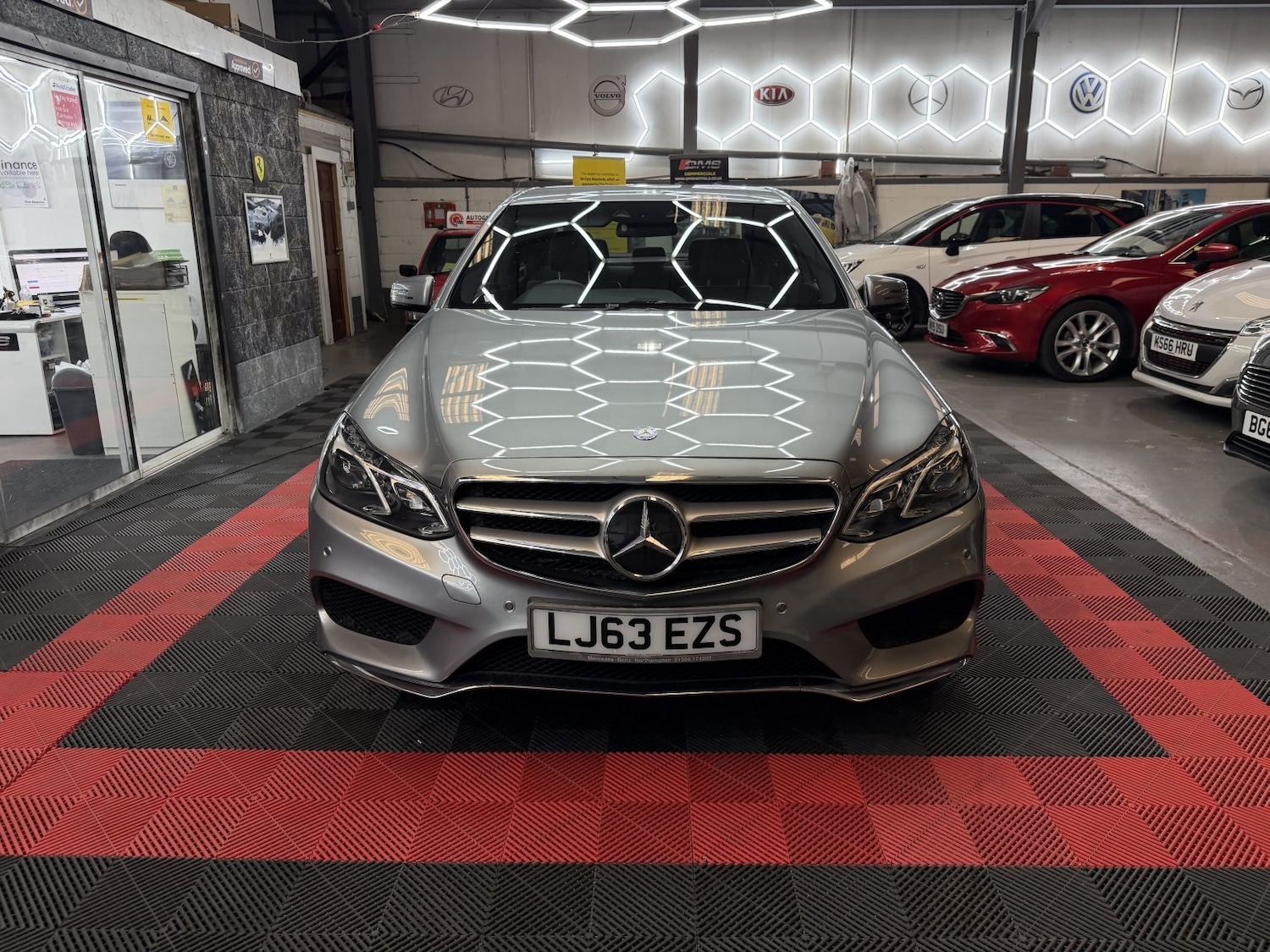 Used Mercedes-Benz E Class 2013 for sale - 78218000: Photo 52