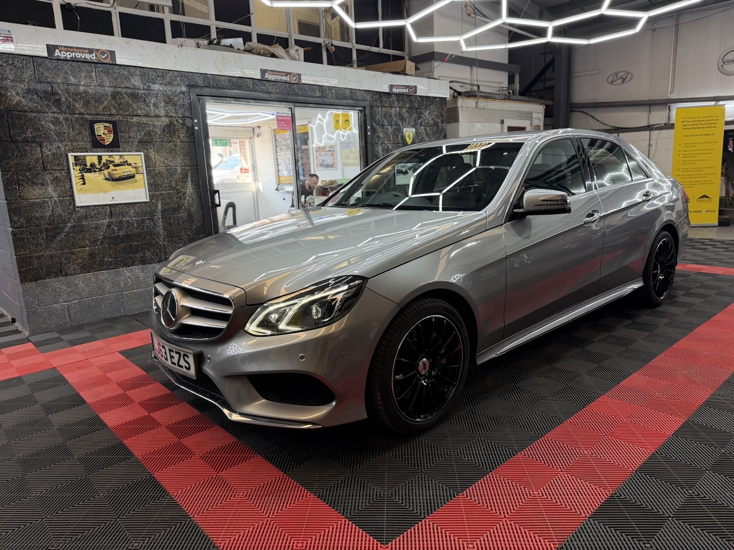 Used Mercedes-Benz E Class 2013 for sale - 78218000: Photo 6