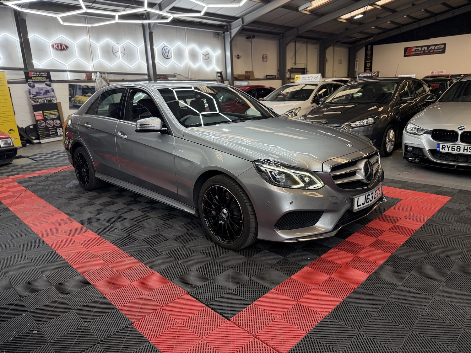 Used Mercedes-Benz E Class 2013 for sale - 78218000: Photo 8