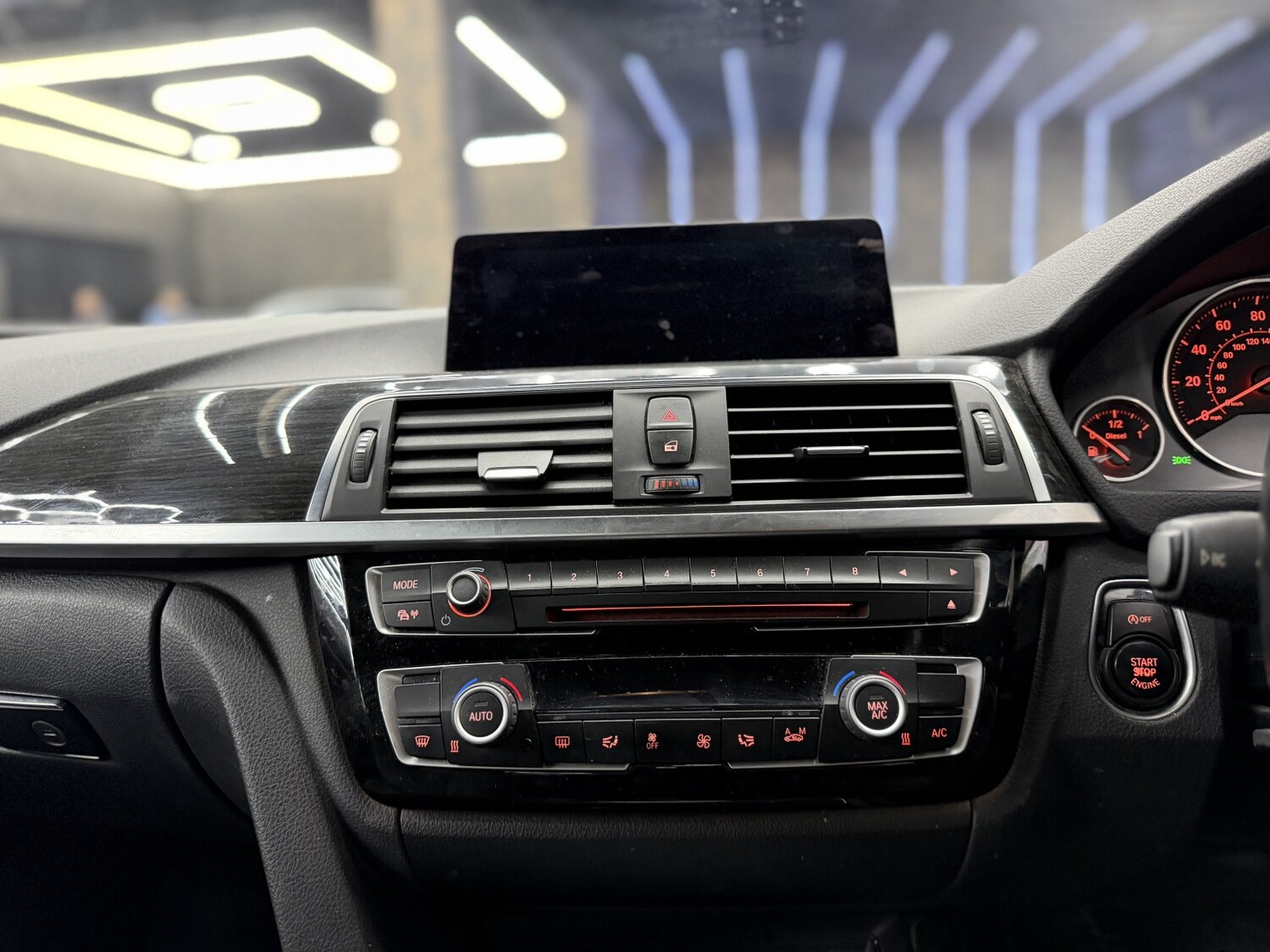 Used BMW 3 Series 2015 for sale - 77979950: Photo 38