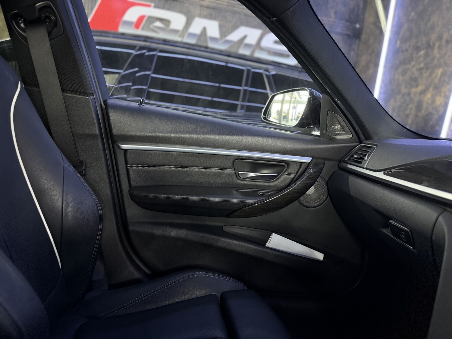 Used BMW 3 Series 2015 for sale - 77979950: Photo 41