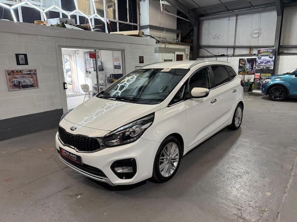 Used Kia Carens 2018 for sale - 74362324: Photo 12
