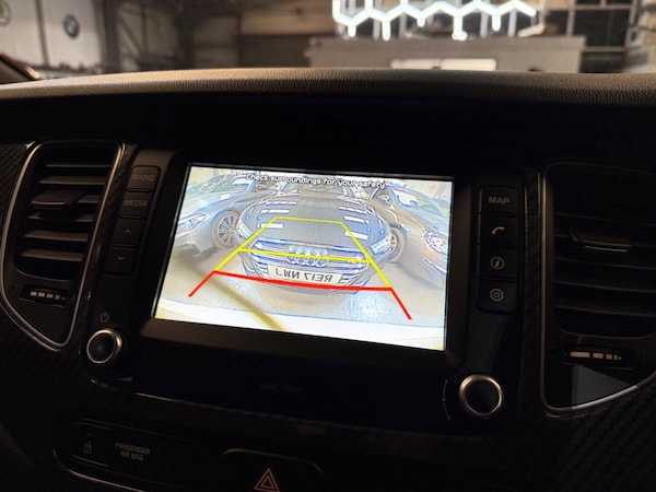 Used Kia Carens 2018 for sale - 74362324: Photo 31