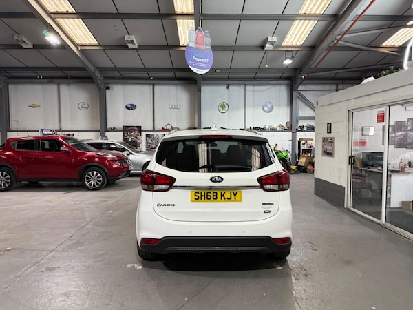Used Kia Carens 2018 for sale - 74362324: Photo 3