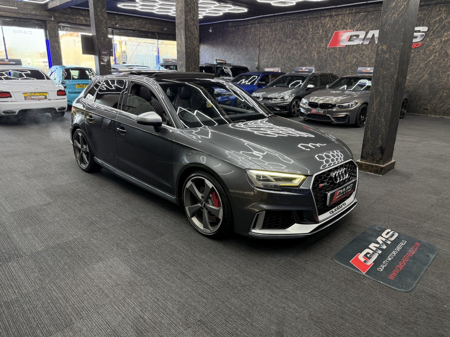 Used Audi RS3 2017 for sale - 77264496: Photo 2