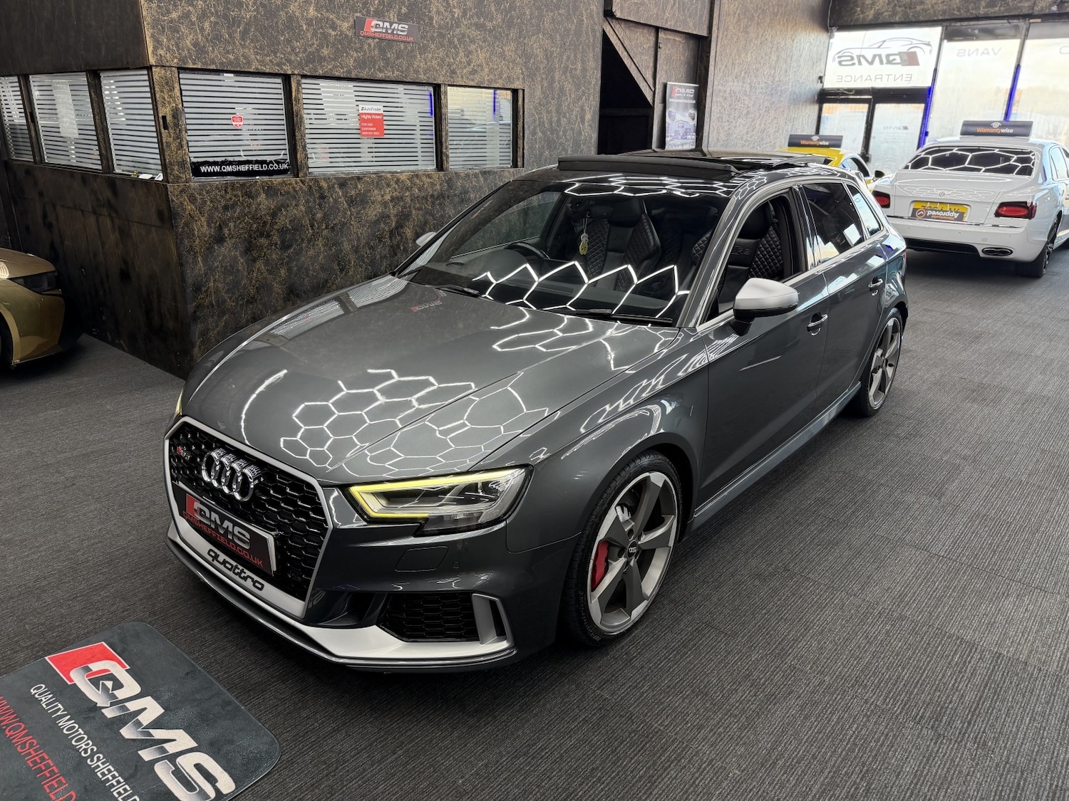 Used Audi RS3 2017 for sale - 77264496: Photo 9