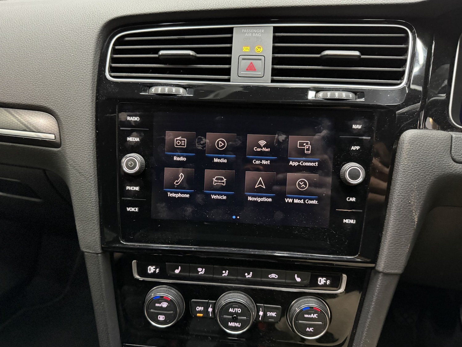 Used Volkswagen Golf 2017 for sale - 77264491: Photo 17