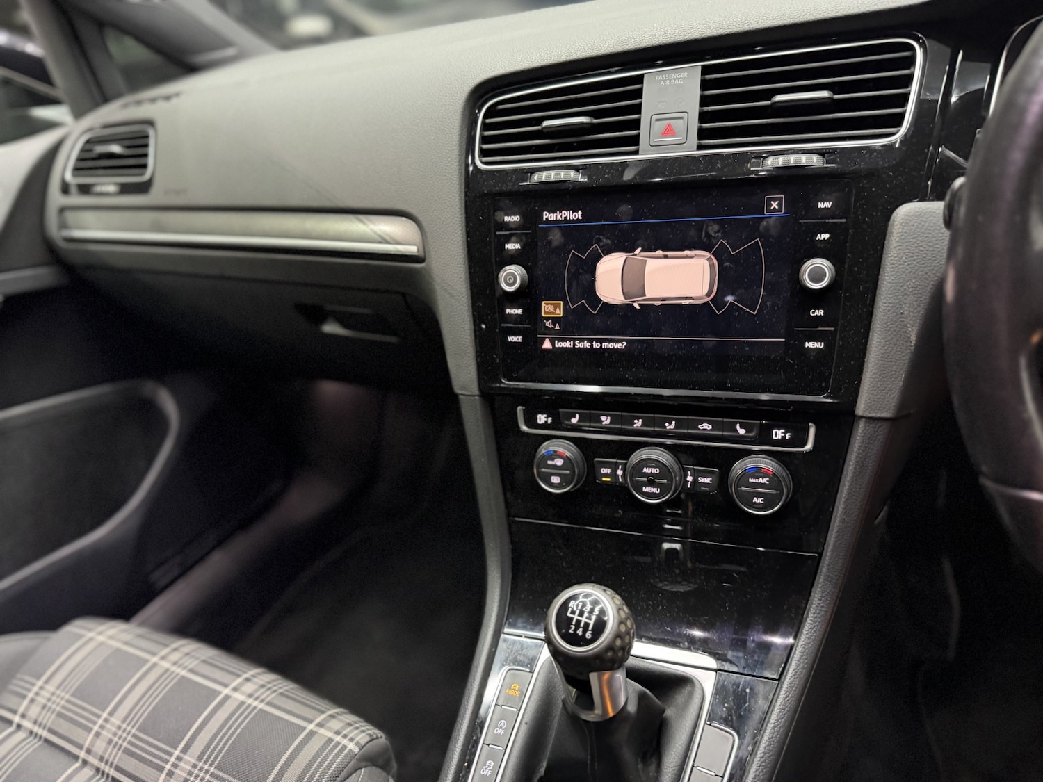 Used Volkswagen Golf 2017 for sale - 77264491: Photo 26