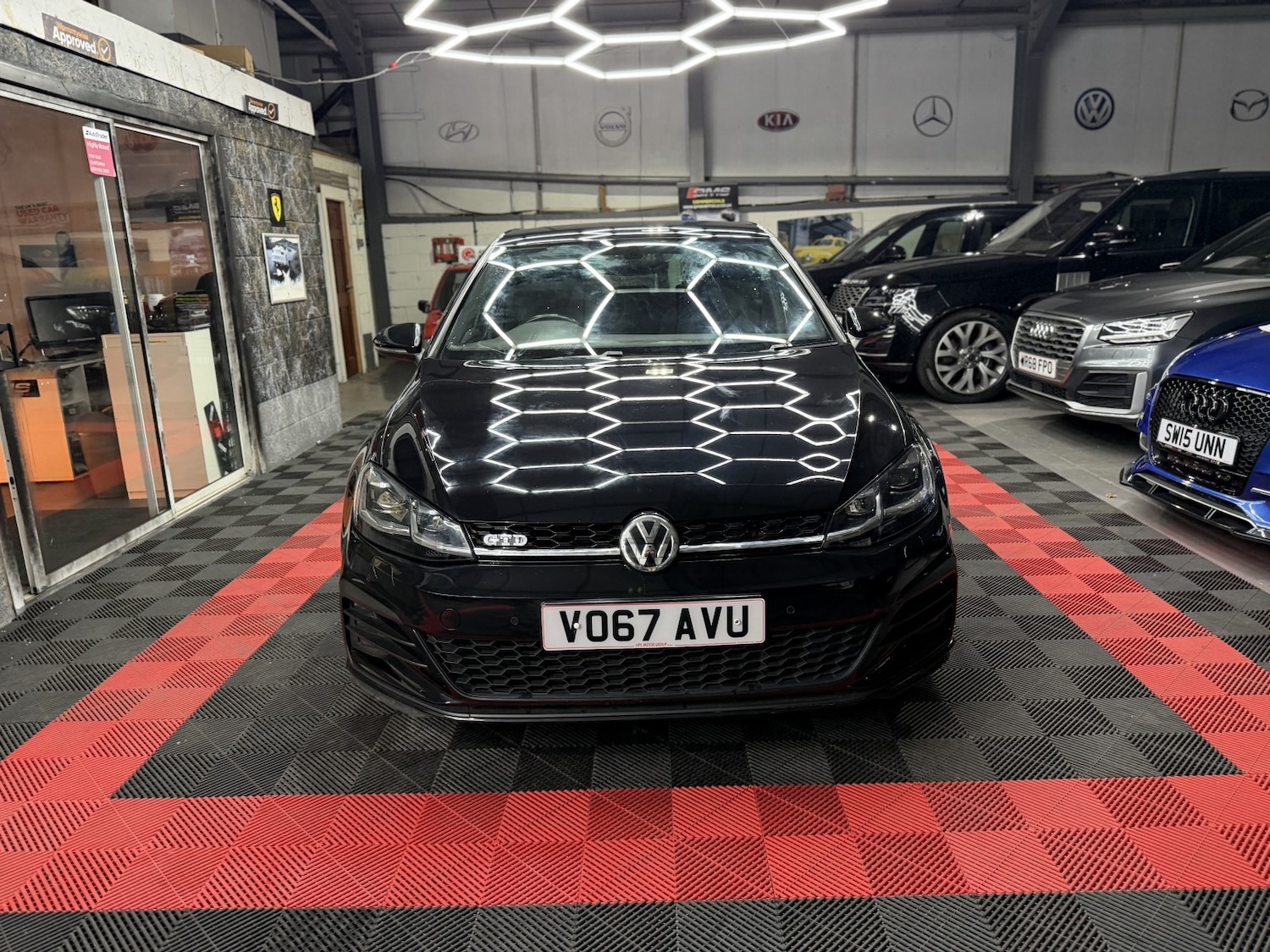 Used Volkswagen Golf 2017 for sale - 77264491: Photo 5