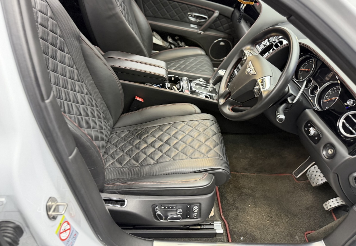 Used Bentley Flying Spur 2016 for sale - 76637462: Photo 35