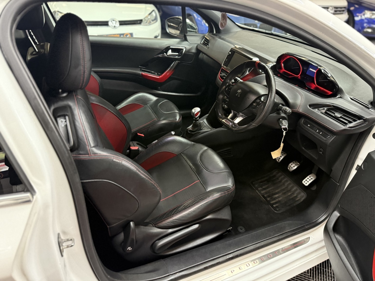 Used Peugeot 208 2013 for sale - 76120224: Photo 21