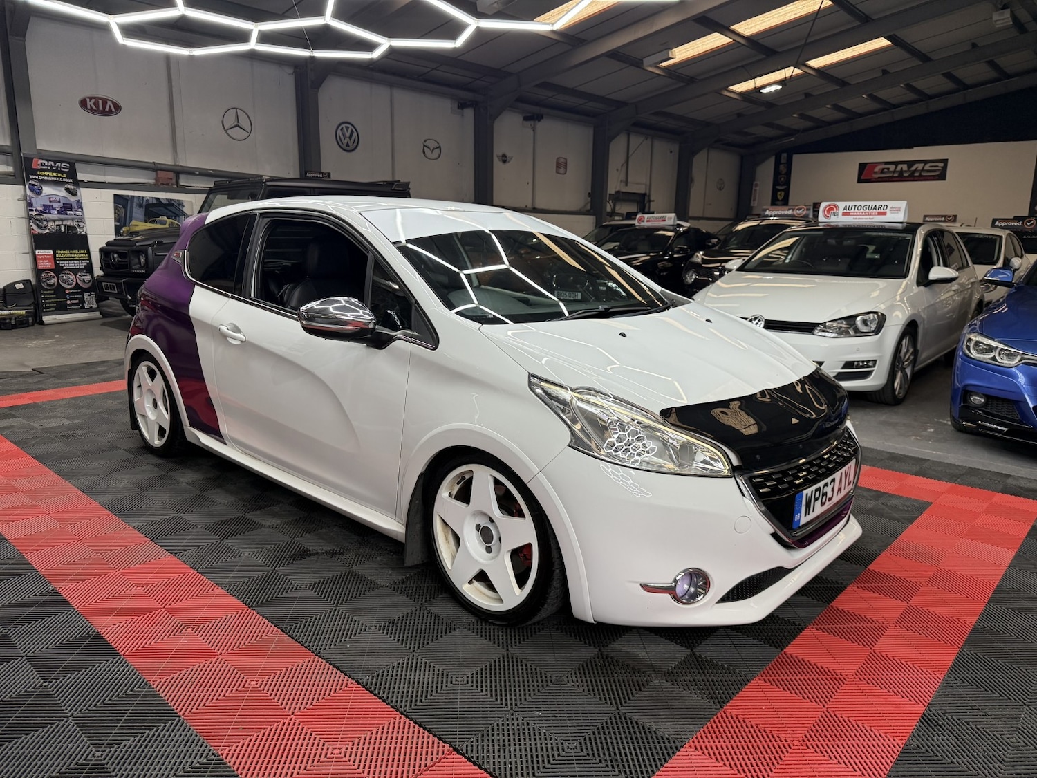 Used Peugeot 208 2013 for sale - 76120224: Photo 7