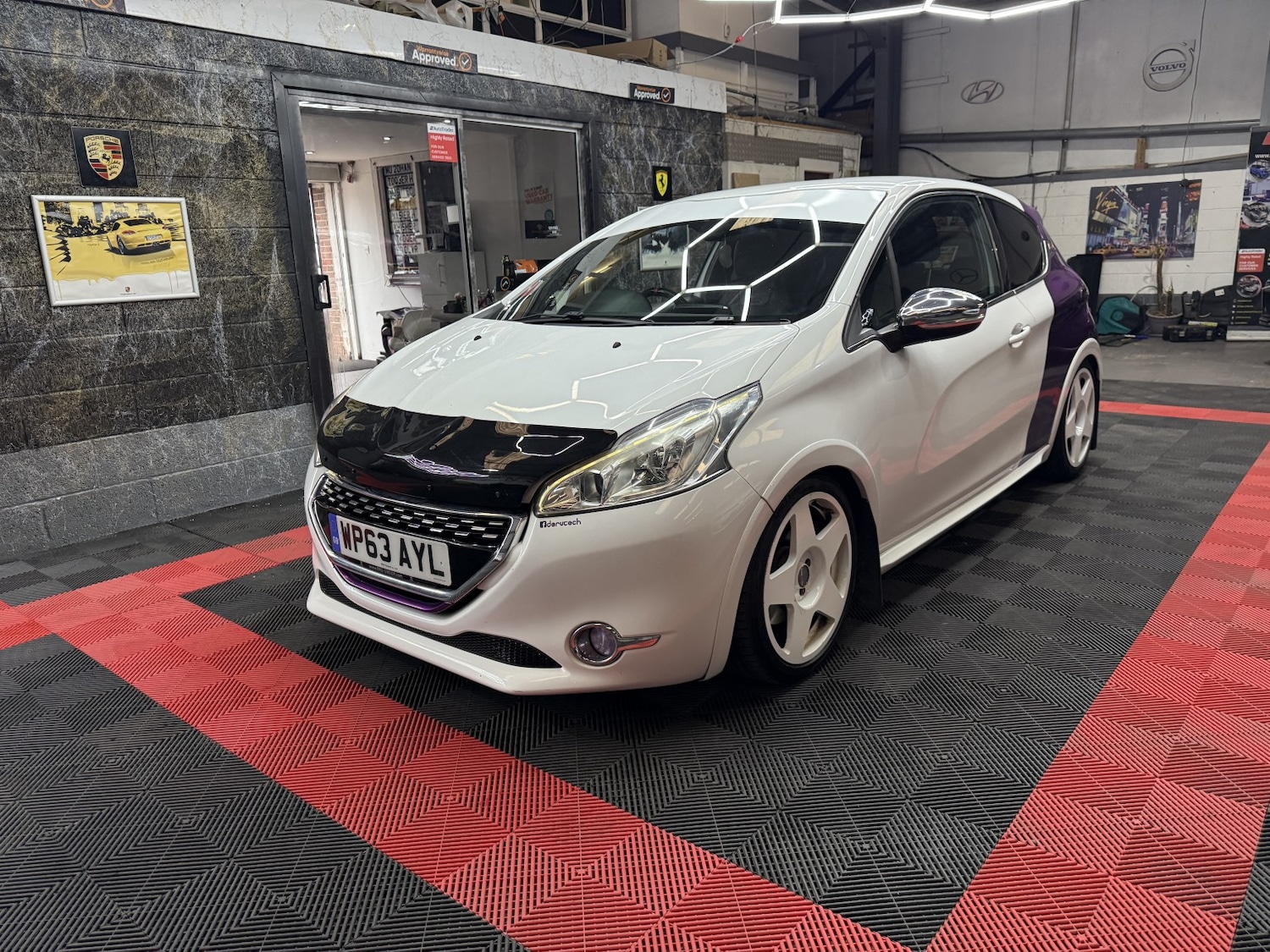 Used Peugeot 208 2013 for sale - 76120224: Photo 8