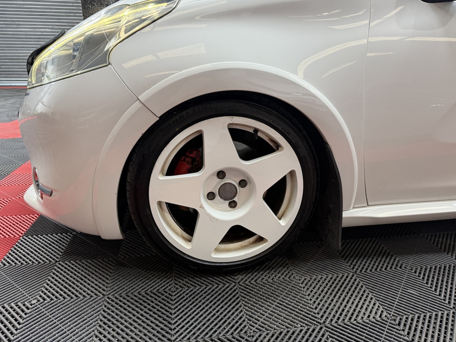 Used Peugeot 208 2013 for sale - 76120224: Photo 9