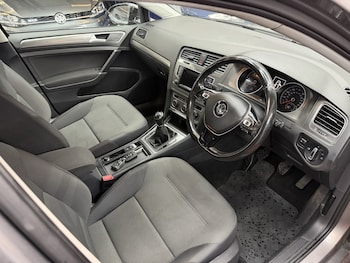 Used Volkswagen Golf 2013 for sale - 79010823: Photo