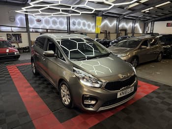 Used Kia Carens 2018 for sale - 79865467: Photo