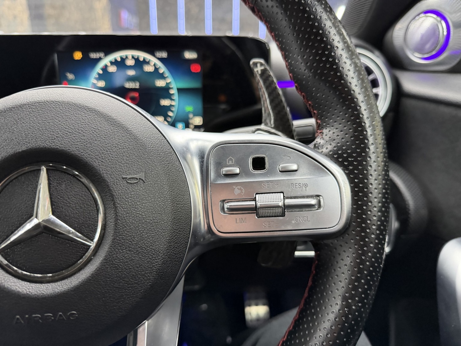 Used Mercedes-Benz A-Class 2018 for sale - 77979930: Photo 36