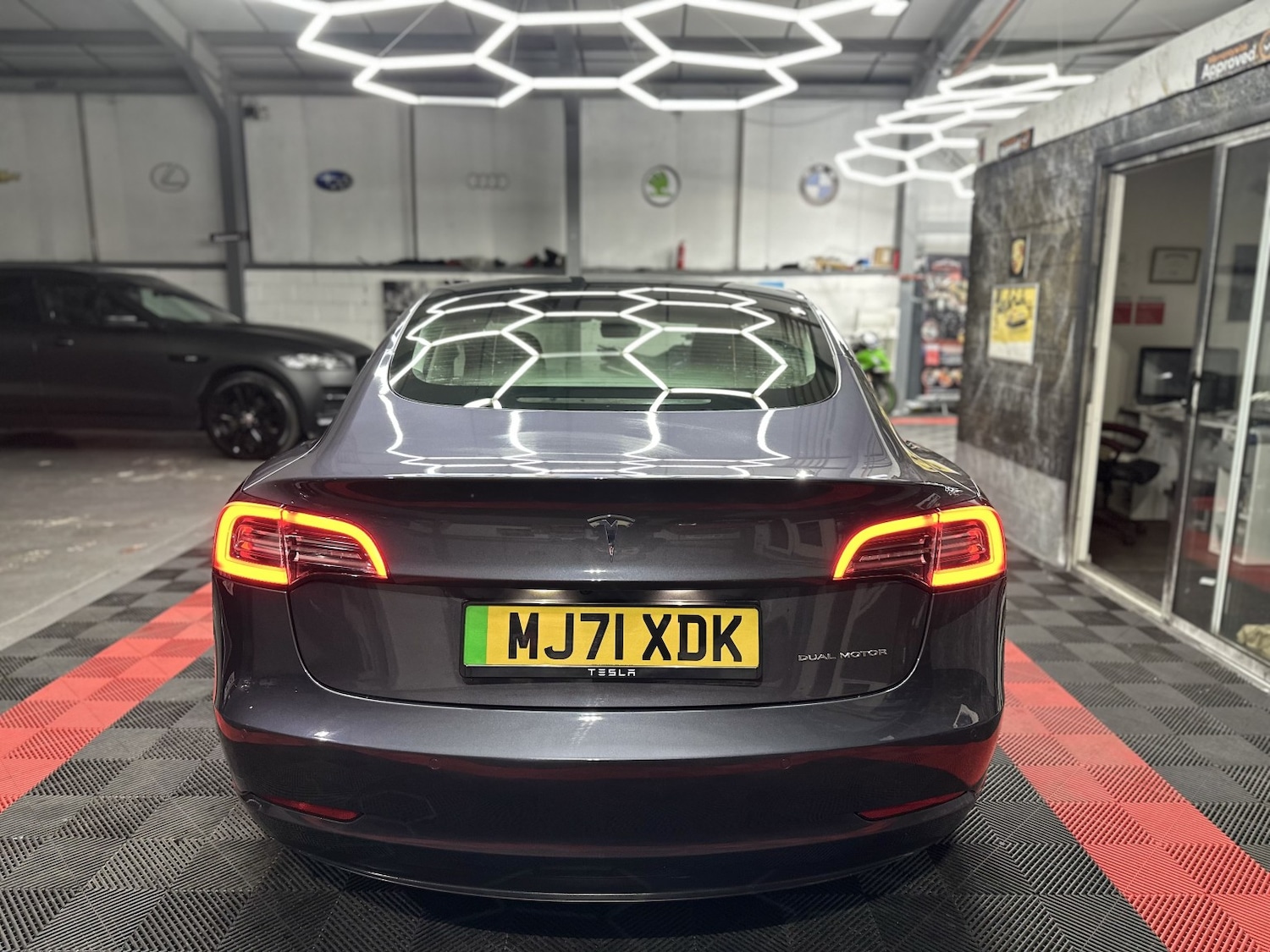 Used Tesla Model 3 2021 for sale - 77572780: Photo 8