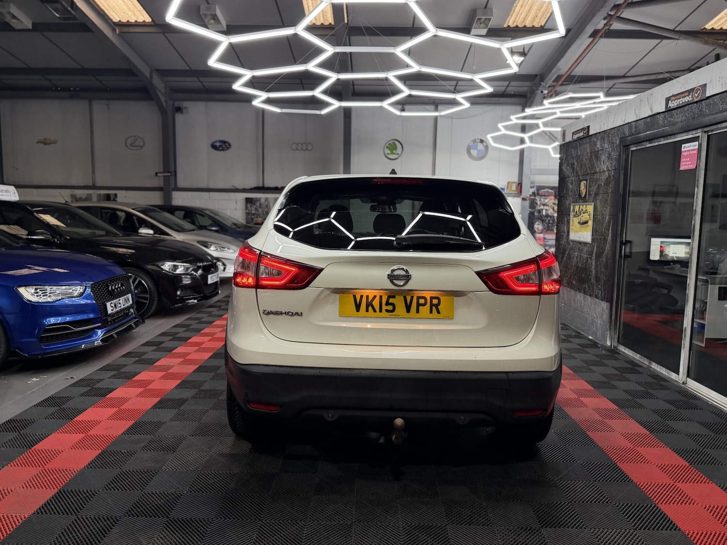 Used Nissan Qashqai 2015 for sale - 77643696: Photo 18