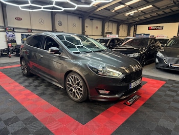 Used Ford Focus 2015 for sale - 75575460: Photo