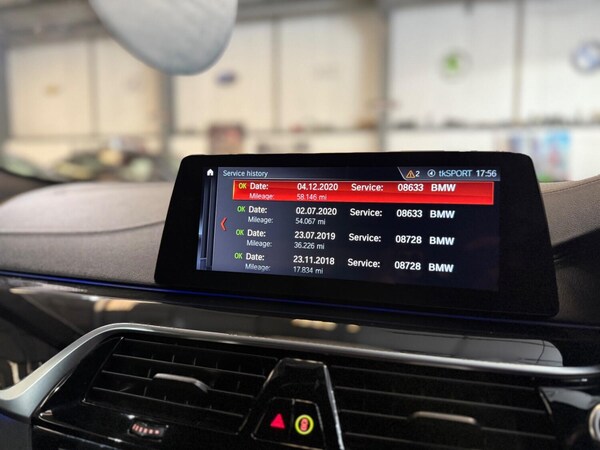 Used BMW 5 Series 2017 for sale - 74047398: Photo 43
