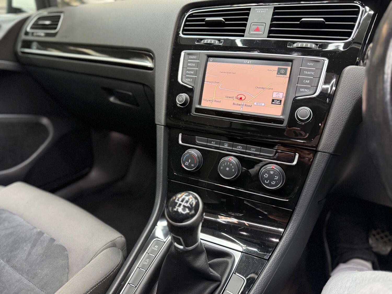 Used Volkswagen Golf 2016 for sale - 75951594: Photo 24