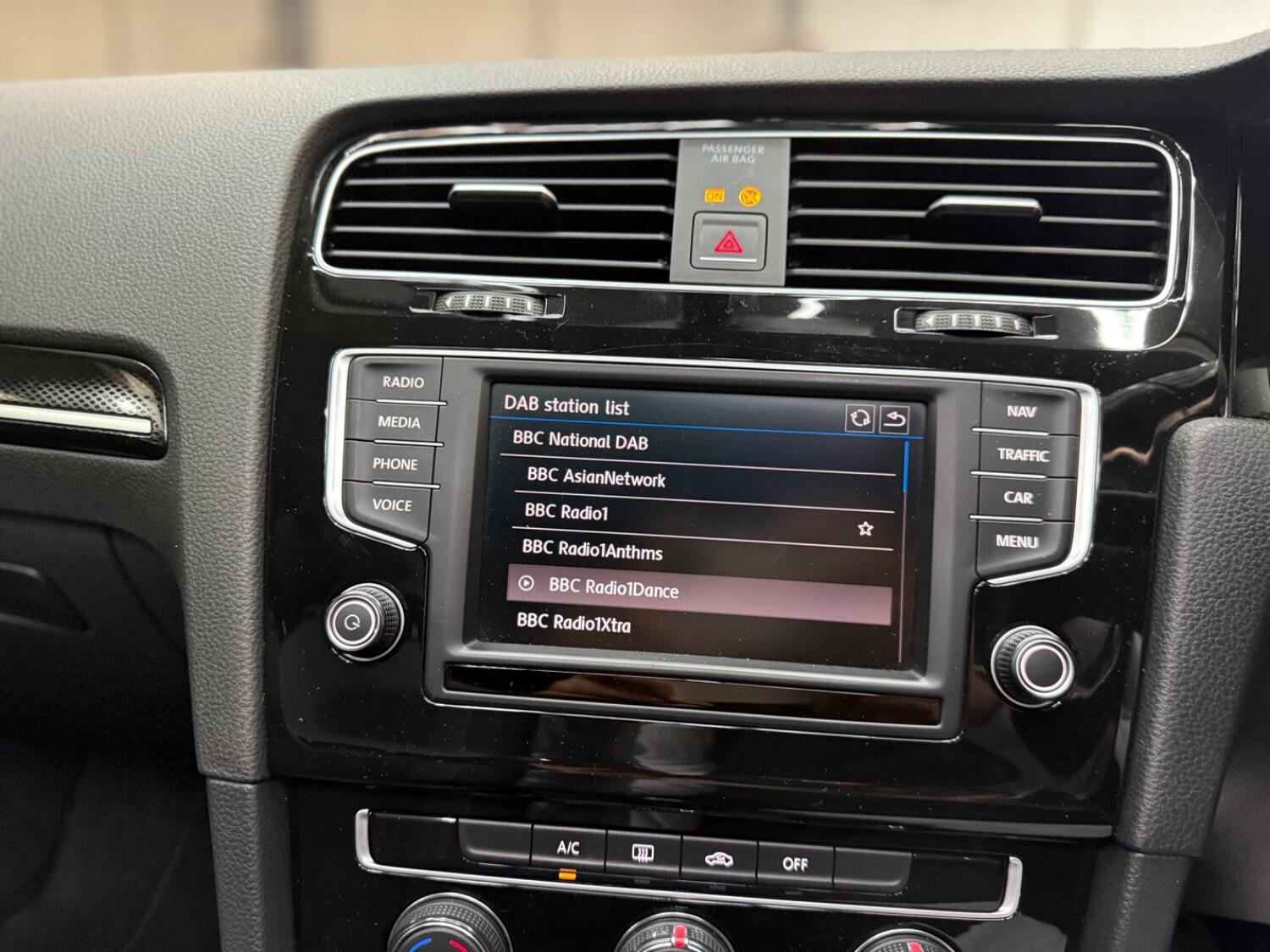 Used Volkswagen Golf 2016 for sale - 75951594: Photo 36