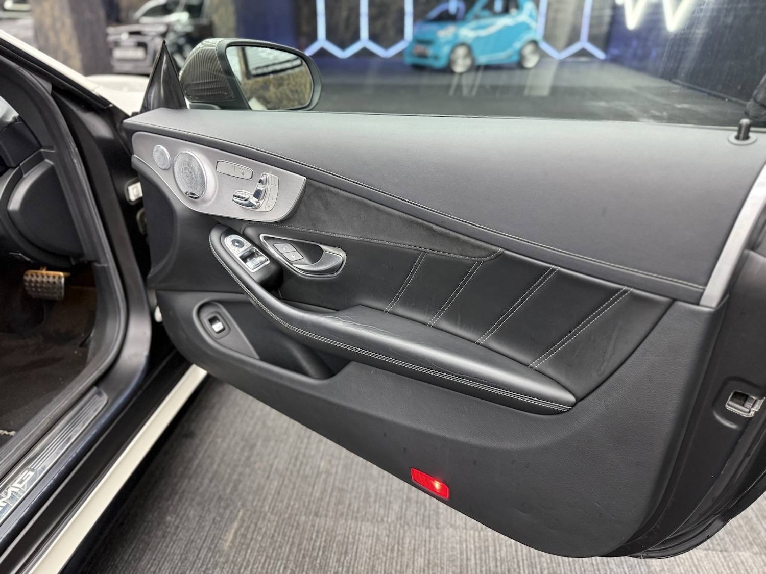 Used Mercedes-Benz C Class 2016 for sale - 76402205: Photo 37