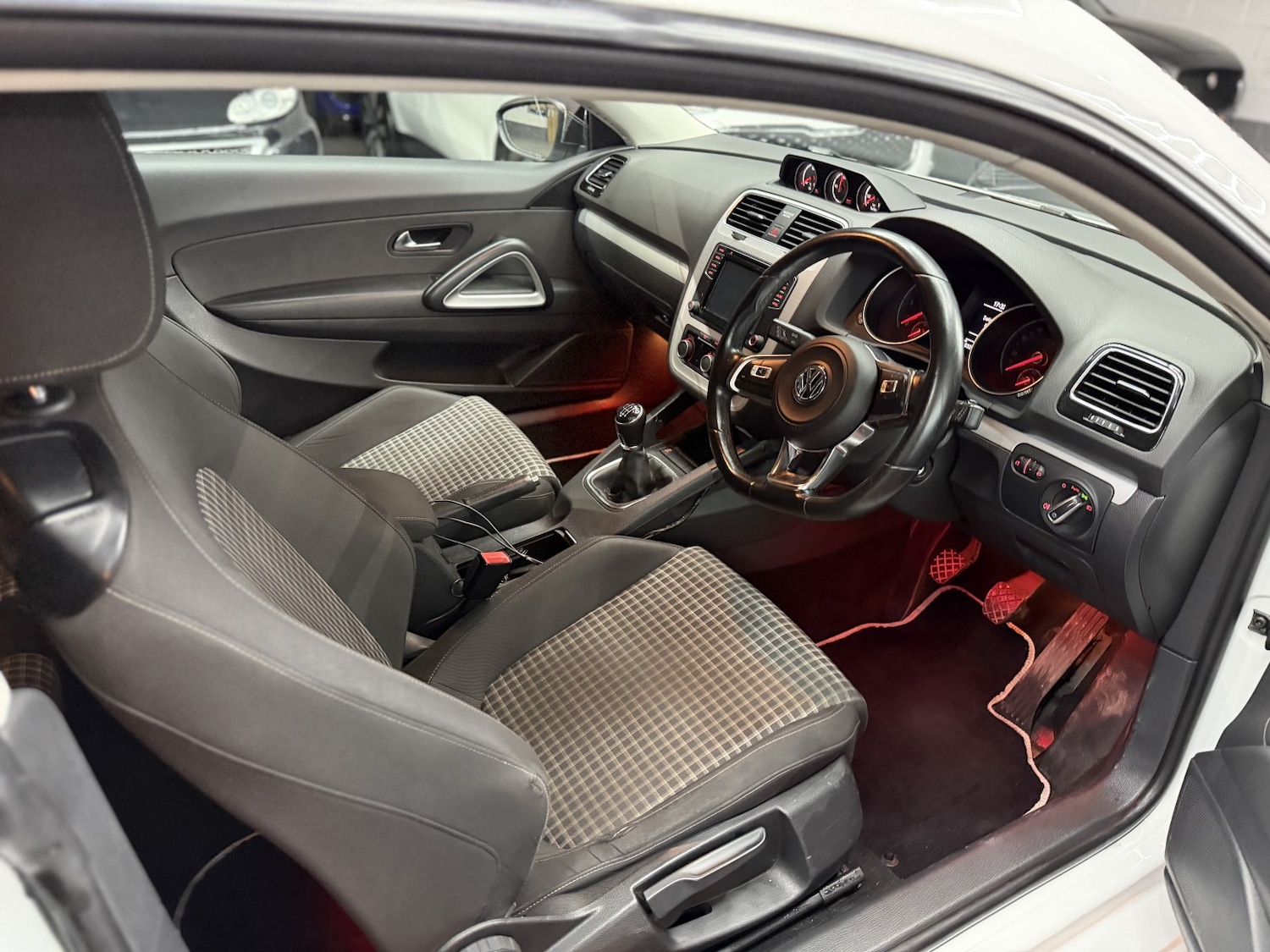 Used Volkswagen Scirocco 2015 for sale - 77522085: Photo 22