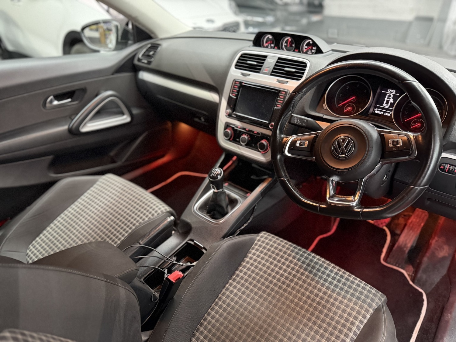 Used Volkswagen Scirocco 2015 for sale - 77522085: Photo 25